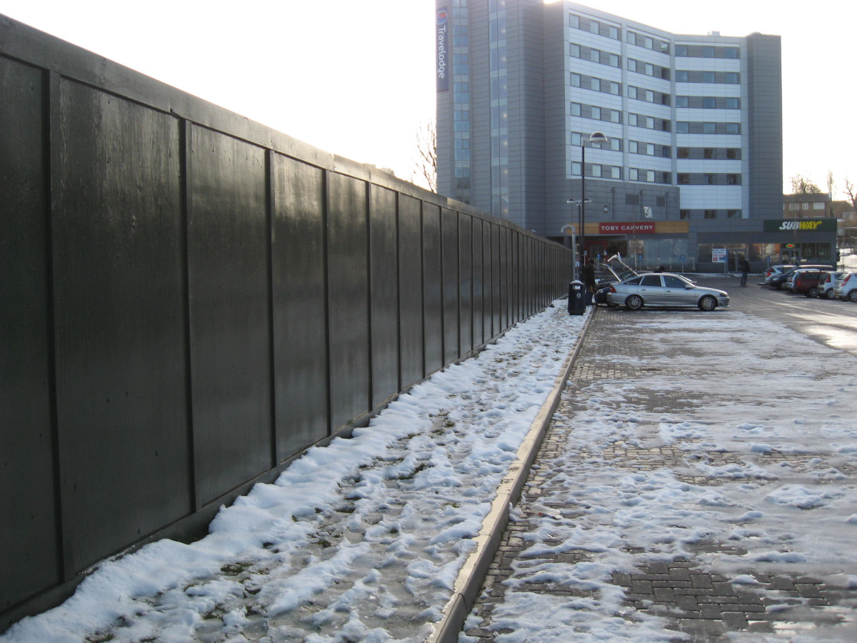 Commercial Fencing in Bedfordshire